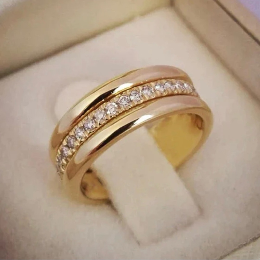 Elegant Gold Band with Crystals
